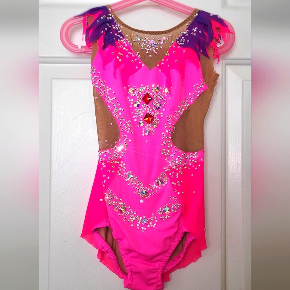 SOLD Rhythmic gymnastic leotard pink sparkly